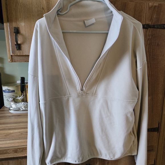 Varley Off-White Quarter-Zip Top - Picture 6 of 11